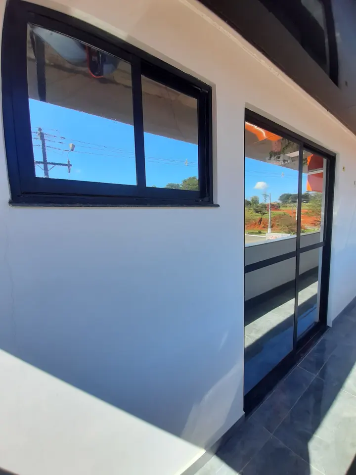 Janelas e porta da varanda com película